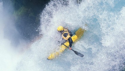 华体会网站_西甲焦点对决，巴伦西亚与埃尔切战术博弈，专家预测比分与攻防深度解析