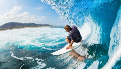 【华体会】天王驾临墨尔本！周杰伦现场助阵张之臻澳网男单首轮对决
