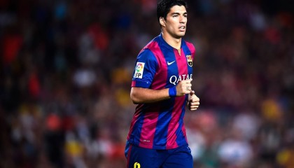 【华体会官方】樊振东闪耀德甲赛场三连胜 获全场起立致敬 与国内观赛氛围形成鲜明反差